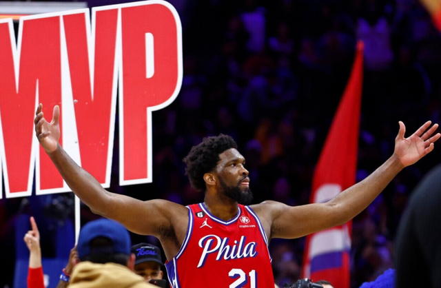  恩比德罚球线上百发百中七六人加时击败公牛